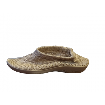 Παπούτσια NATURATA πλεκτά γυναικεία χρυσαφί μπεζ (μοντέλο 2100/Α) 35-42.